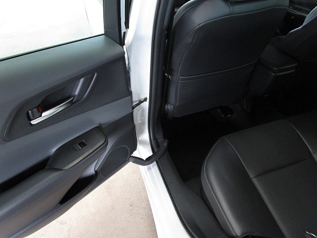 priusα back_door